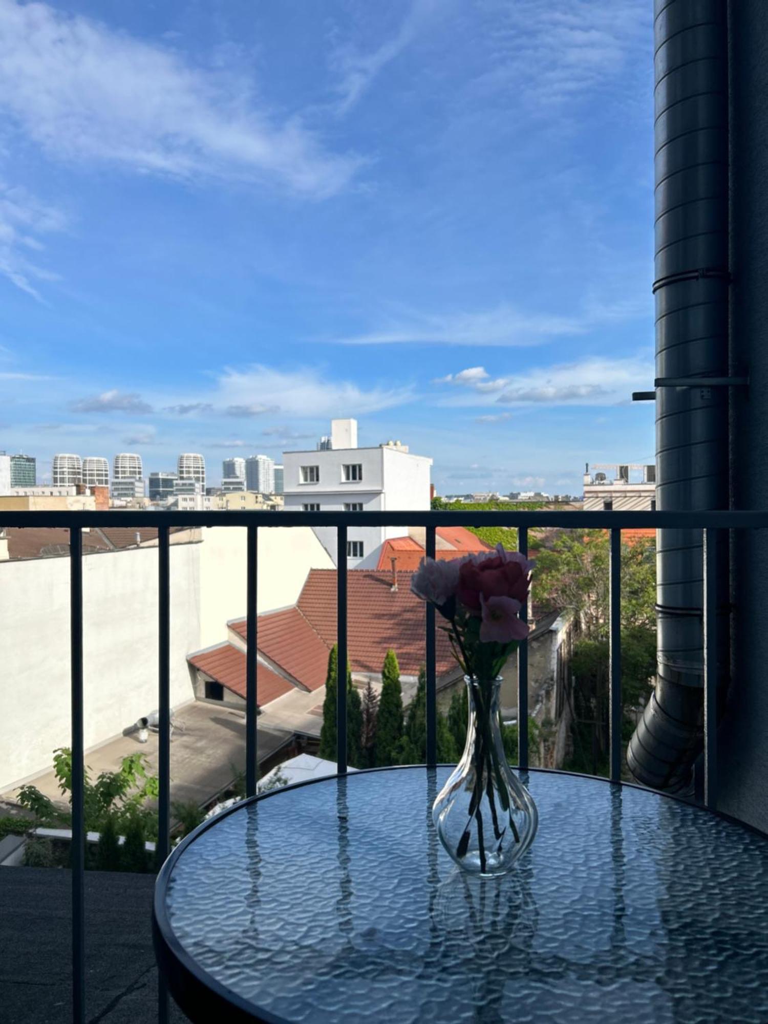 4 May Plaza 布拉迪斯拉发 外观 照片
